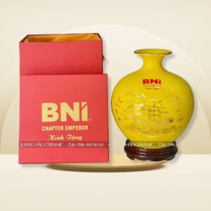 Bình hút lộc decal vàng vàng bóng, quà tặng doanh nghiệp BNI Chapter Emperor.
