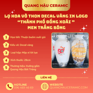 Cận cảnh logo decal nhiệt và lớp vàng trắng bóng trên lọ hoa vò thon Đồng Xoài.