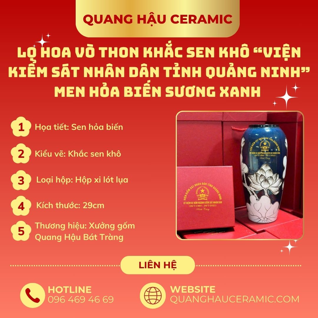Chi tiết thiết kế lọ hoa in logo Viện kiểm sát nhân dân tỉnh Quảng Ninh, dáng Vò thon, khắc sen khô, men hỏa biến sương xanh, kích thước 28cm